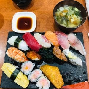 立鮨葵