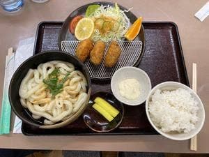 ファミリーレストラン すみれ