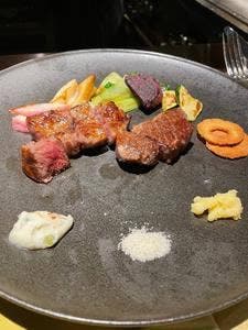 La Maison Cachée 一灯