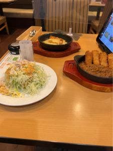 ガスト 越谷駅東口店