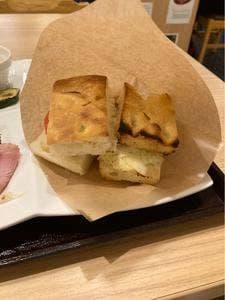 グランドゥーカ なんば店