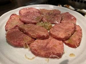 炭火焼肉 山水園