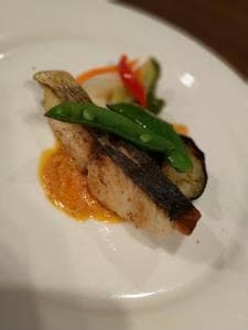 ビストロスリール