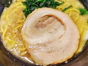 熟成豚骨ラーメン そだし ラザウォーク甲斐双葉店