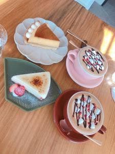 BLUE MOON CAFE