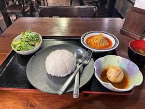 シュエターニ