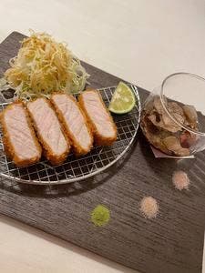 グローバルトンカツ わたなべ