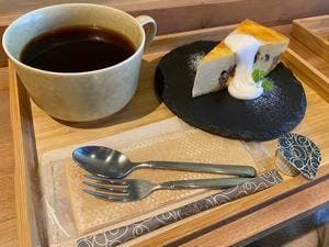 カフェアンドファクトリー パルケ