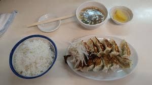 ぎょうざ、らーめん 餃子屋