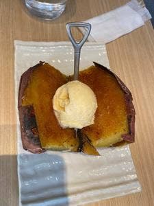 高級芋菓子しみず 博多駅前店
