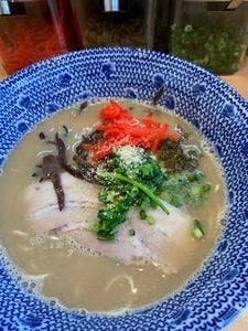 豚骨ラーメン いろはに博多