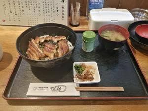 でん助