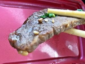 肉とニンニクそして飯