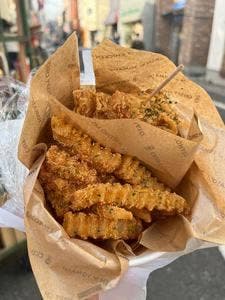 CRISPY CHICKEN n' TOMATO 馬込店