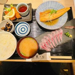 黒さわ
