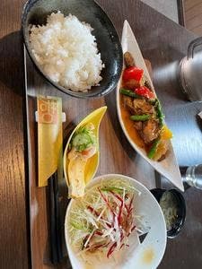 ごはん屋 若〇