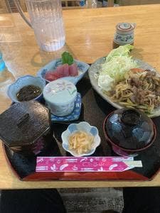郷土料理 山海亭