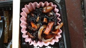 よだ金