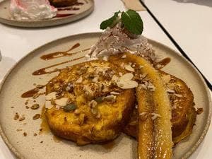 ヘッドクォーターズカフェ 新宿店