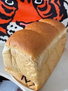 天然酵母食事パン専門店 まるご製パン&cafe
