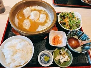 博多 極 もつ鍋 水炊き