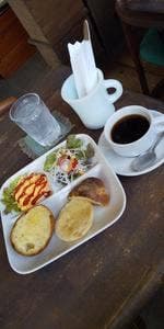 カフェ 亀ゴージュ