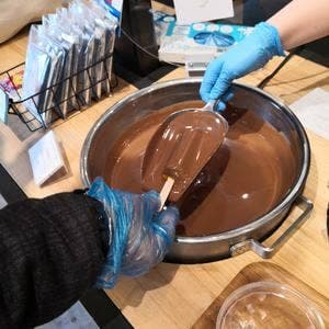 久遠チョコレート 厚木店
