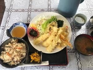 すずめ食堂