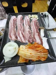 韓国食堂 牛菜