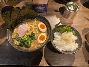 ラーメン 萩原家 藤沢店