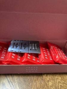 PRESS BUTTER SAND 横浜髙島屋店
