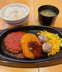 ガスト 初台駅北口店