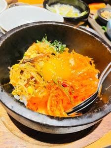 もつ鍋サムギョプサル専門店 もっさむ