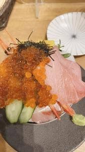 すし居酒屋 湊 鈴鹿平田店