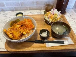 居食や さんとく