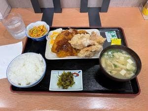まつや食堂