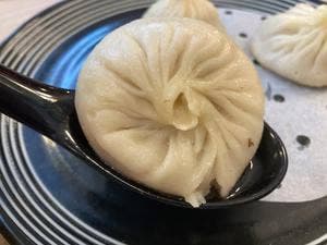 餃子のハハ 国際センター店