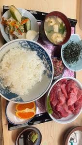 仲や