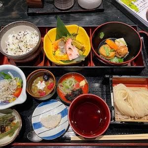 無限堂 大町本店