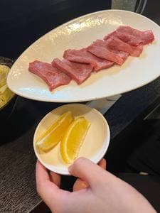 ホルモン焼肉 七福 難波店