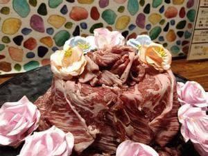 肉とお初のひとめぼれ