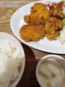 空飛ぶチキン食堂