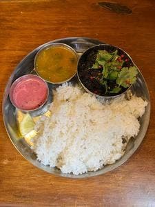 スパイスとお酒 食楽たべ