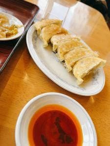 ぎょうざの満洲 江坂工場直売店