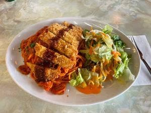 マルカンビル 大食堂