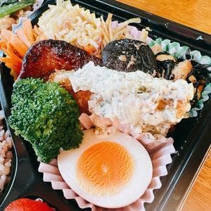 みつばち食堂