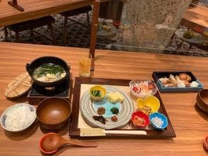 ダイニング海里 湊小宿 海の薫とAWAJISHIMA
