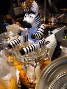 スタンドしまうま