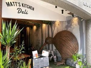 Matt's kitchen Deli