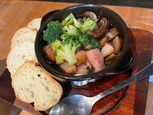 サンパチキッチン 六本松店